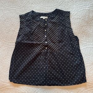 LOFT Patterned Sleeveless Blouse w/ Buttons